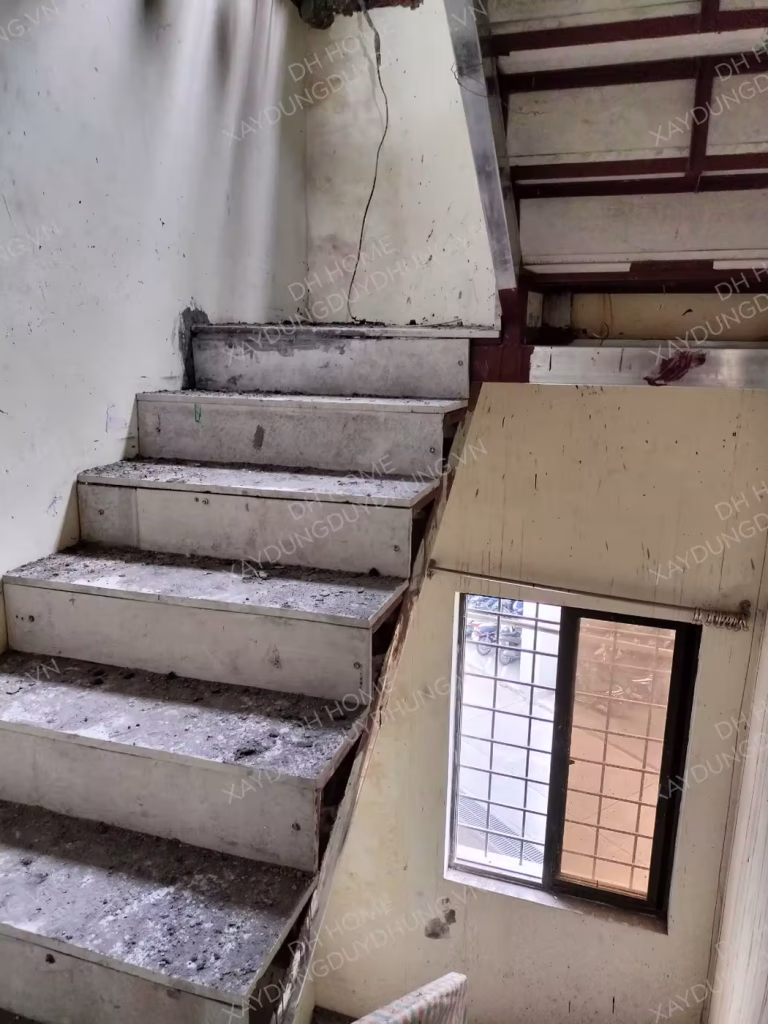 Cải Tạo và Nâng Tầng Nhà Phố Ngõ Hẹp, Ba Đình-1