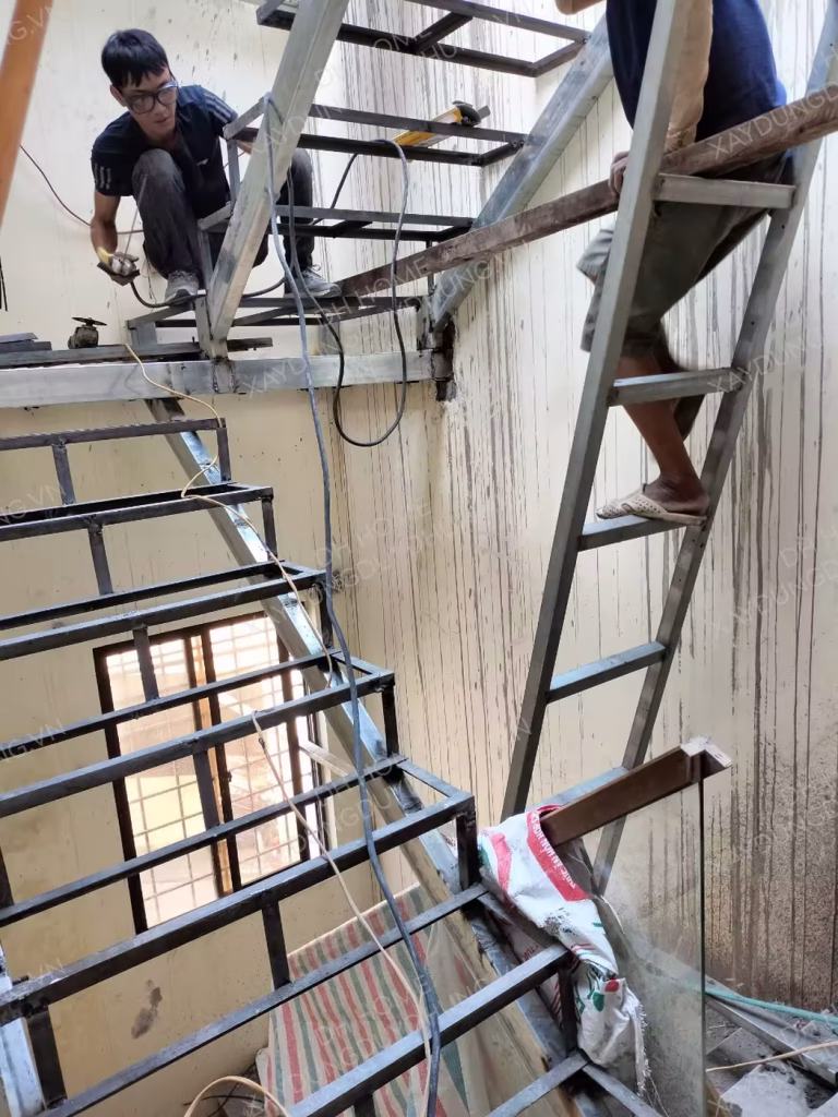 Sử dụng sản thép lót Cemboard khi thi công