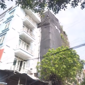 Đảm bảo an toàn và vệ sinh môi trường trong quá trình thi công